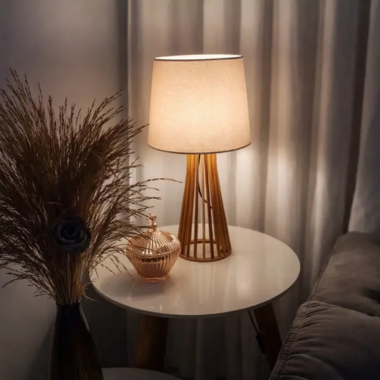 Luminária de Mesa Moderna com Cúpula de Tecido