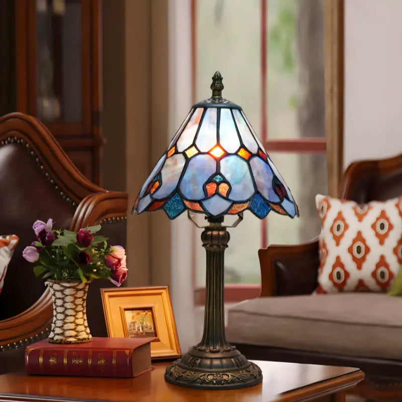 luminária de mesa,
abajur de mesa,
luminaria de mesa em led,
Luminária de mesa led,
abajur de mesa para quarto,
abajur de mesa quarto,