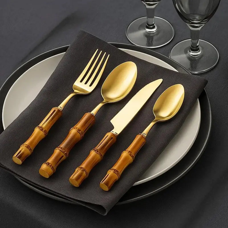 jogo de talher dourado, talher bambu, talheres de bambu dourados, jogo de talher em inox dourado, talheres cabo de bambu natural, jogo de talheres