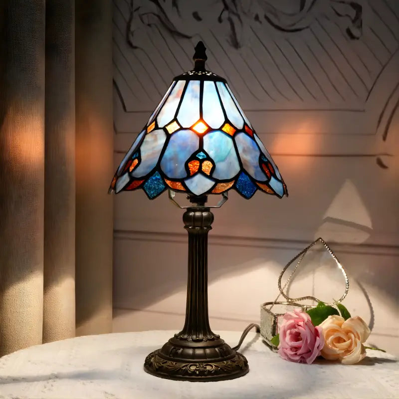 luminária de mesa,
abajur de mesa,
luminaria de mesa em led,
Luminária de mesa led,
abajur de mesa para quarto,
abajur de mesa quarto,