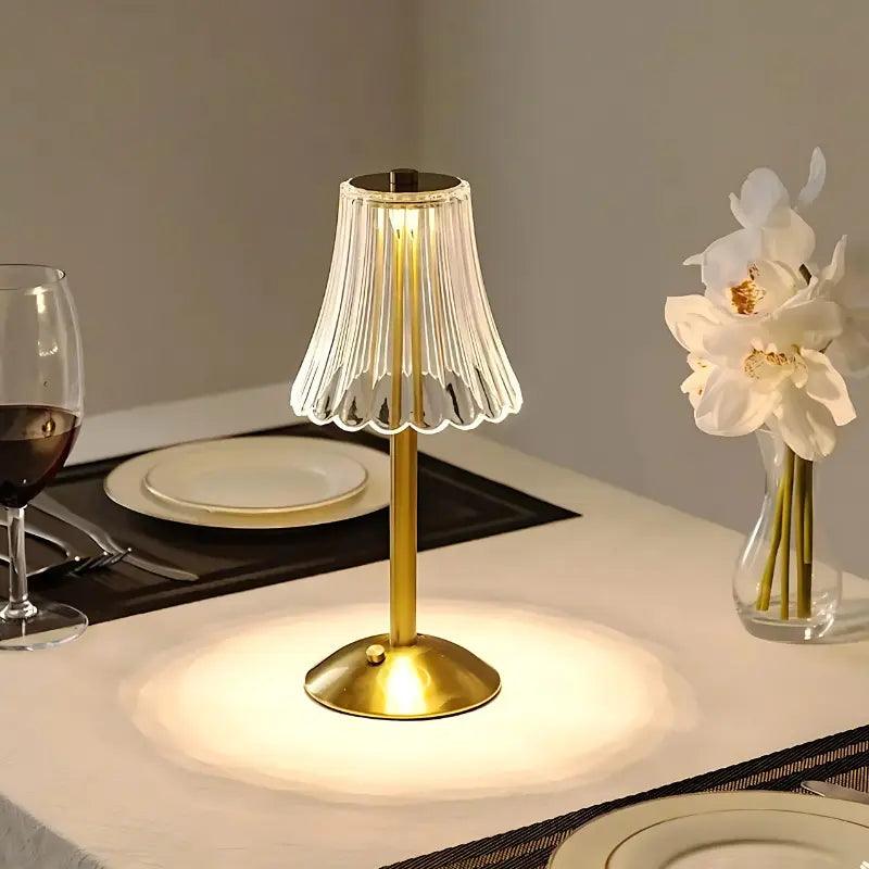 luminaria, luminaria de mesa, luminaria led, luminaria para quarto, luminaria de mesa em led, luminaria abajur, abajur de mesa, abajur,