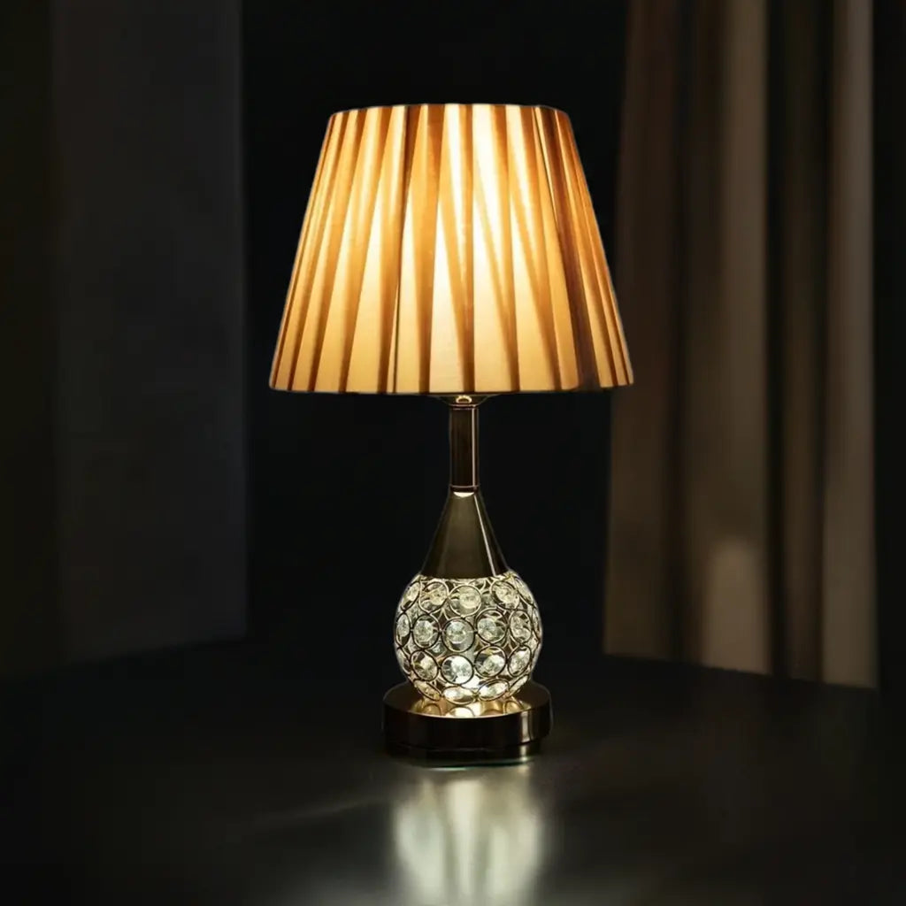 luminaria de mesa,
luminaria led,
luminaria de mesa em led,
luminaria moderna,
candeeiro de mesa,
luminaria cristal