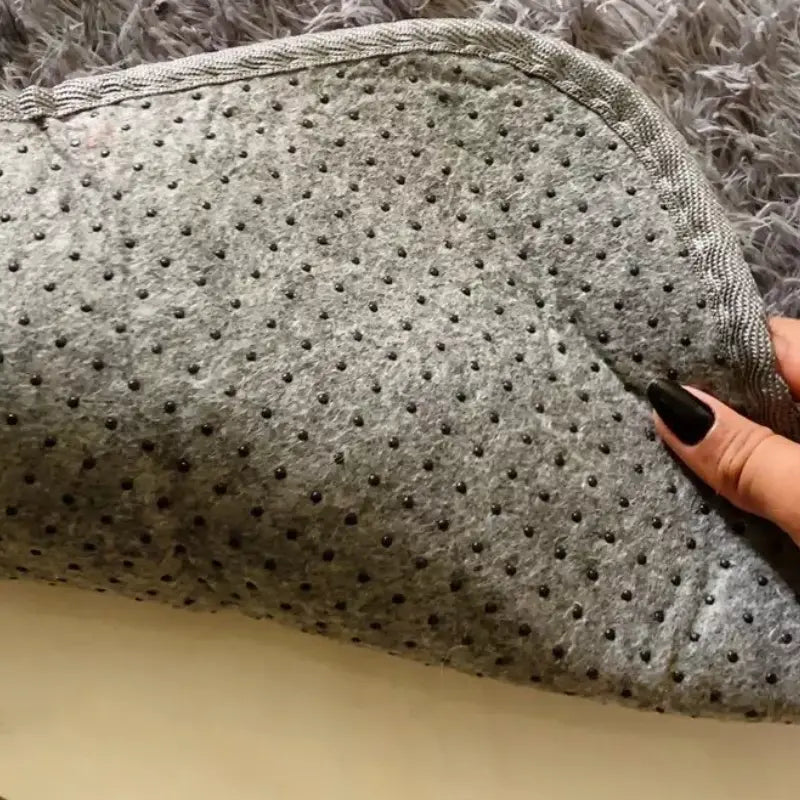 tapete para sala,
tapete para quarto,
tapete felpudo,
tapete cinza,
tapete cinza sala,
tapete peludo,
tapete peludo para sala,
tapete felpudo para sala,
tapete felpudo para quarto,