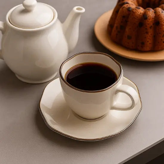 xícara com pires,
xicara de chá,
xicara de café,
conjunto copo e pires,
conjunto de xícara de café,
conjunto copo,